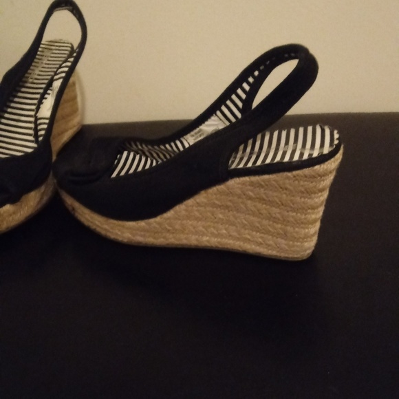 2 for 1 women's shoes gift bundle - Picture 2 of 8